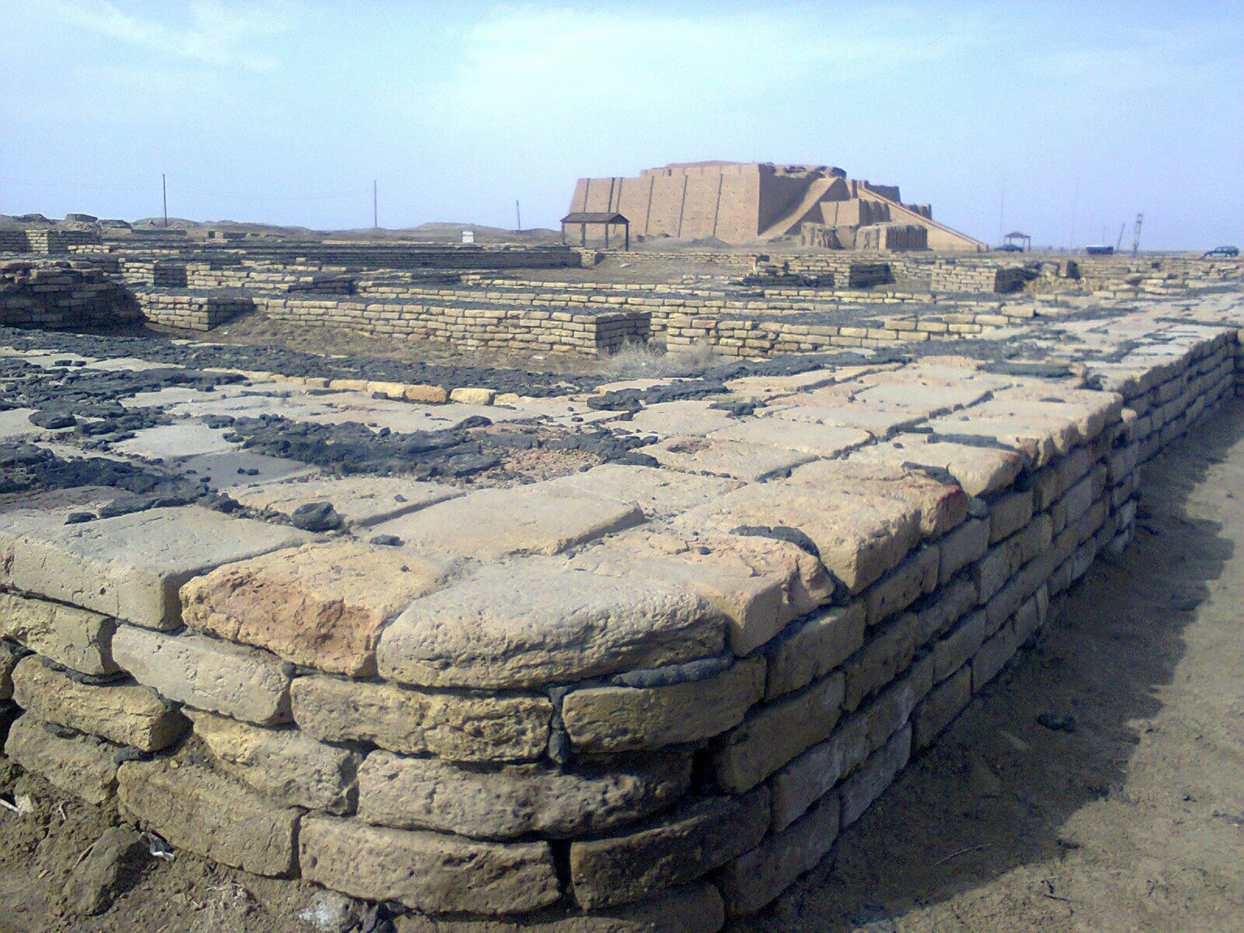 Travel to an nāşirīyah, Iraq
