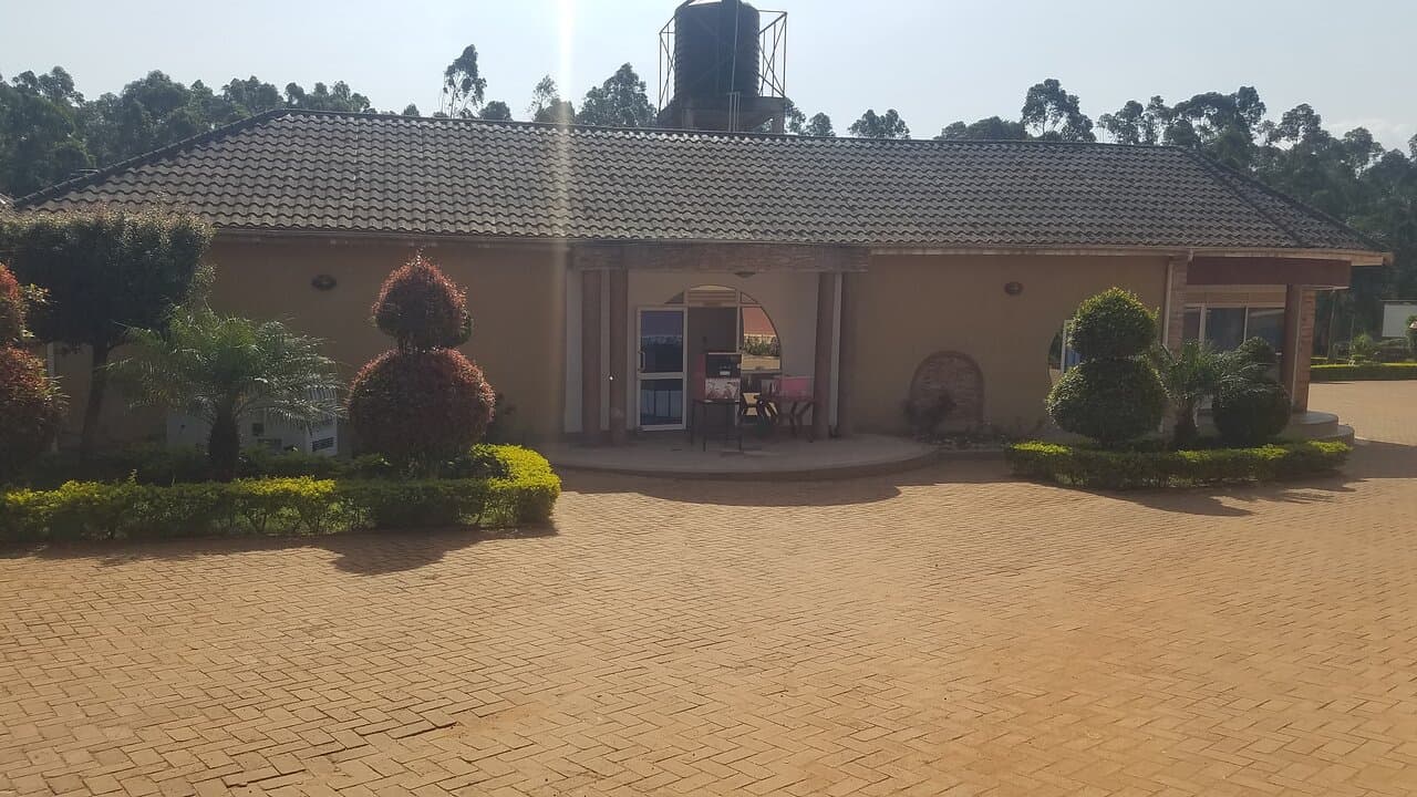 Travel to nansana, Uganda