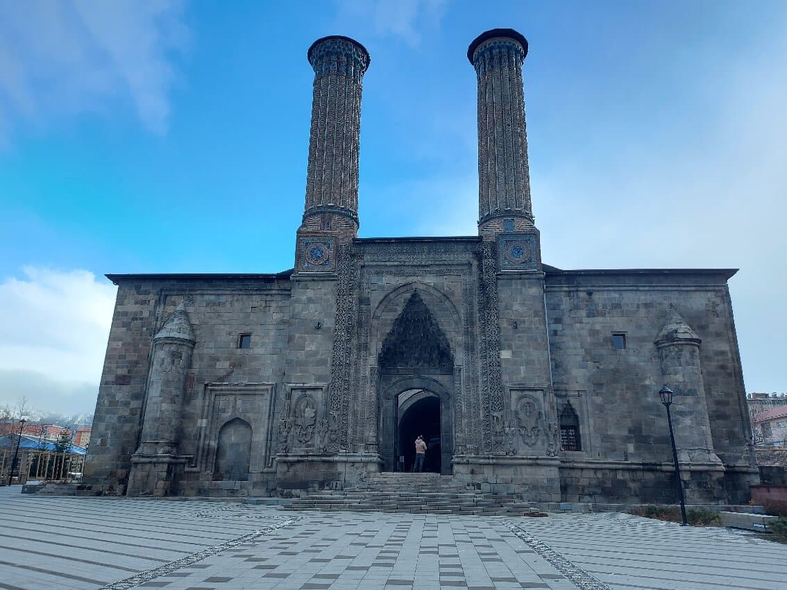 Çifte Minareli Medrese