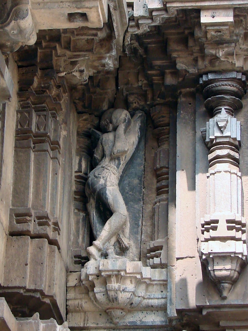 Travel to kolhāpur, India